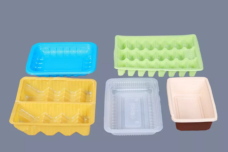  Material resistente a altas e baixas temperaturas Rolo de plástico PP para tabuleiros de termoformagem de alimentos congelados-2