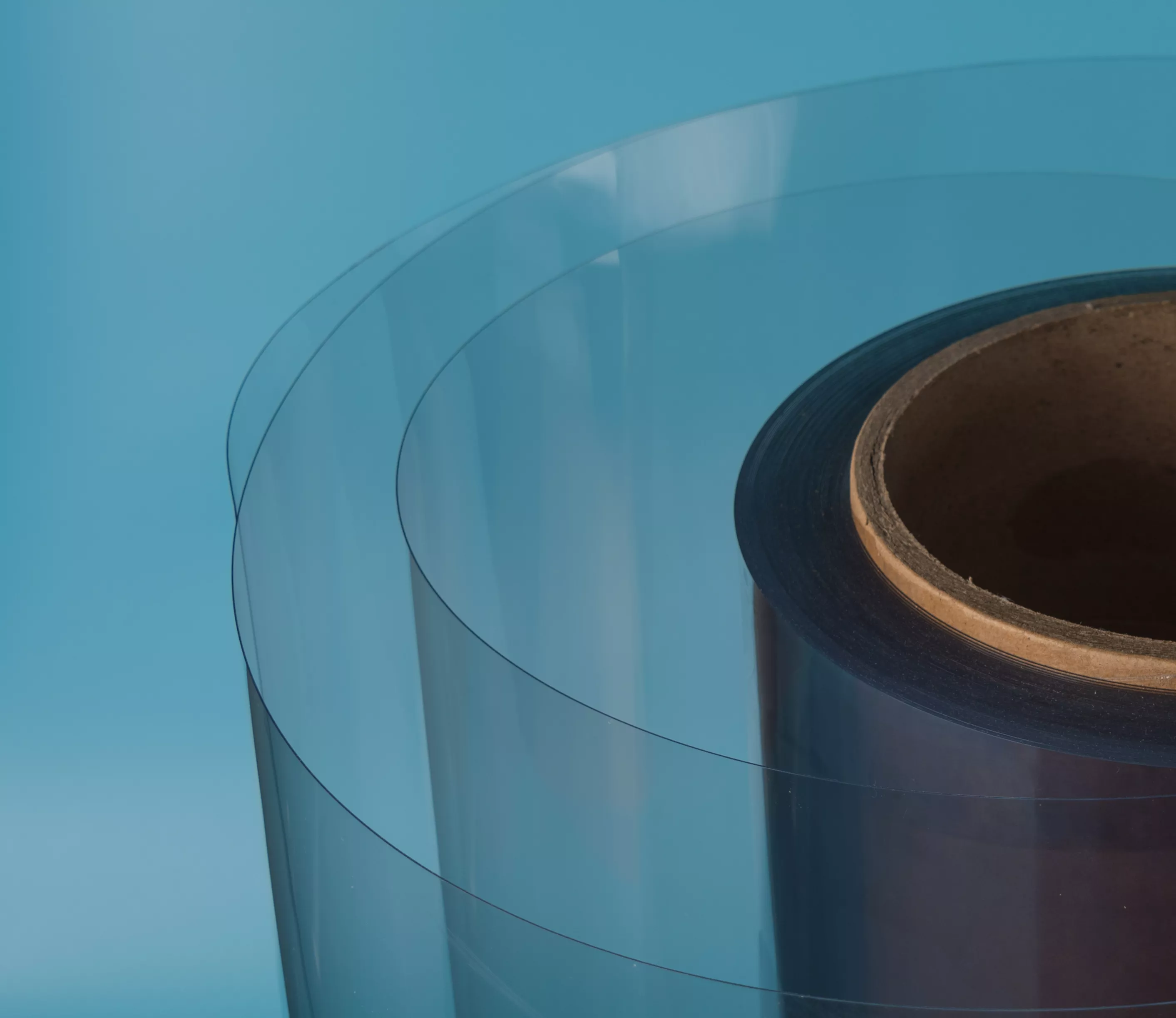  Feuille de plastique PET semi-rigide transparente miroir film PET antibuée pour la fabrication d'écrans faciaux-0