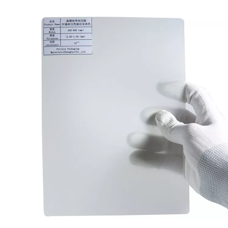  Rouleau de feuille PET antistatique pour le thermoformage de plateaux blister électroniques-1